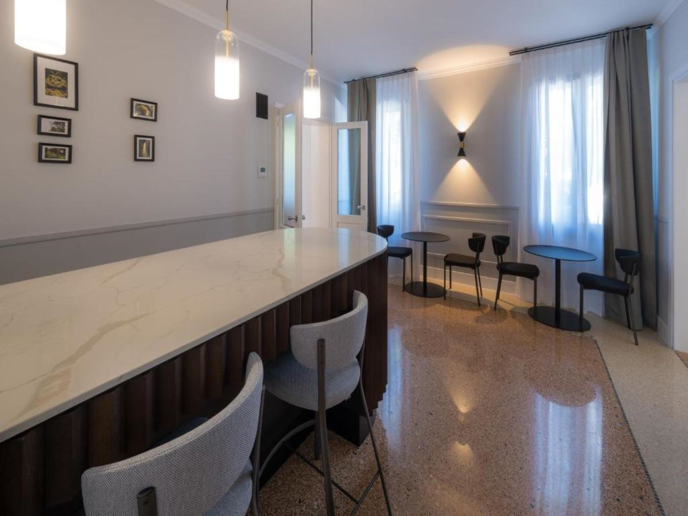 The-Foscarini-Lobby-7