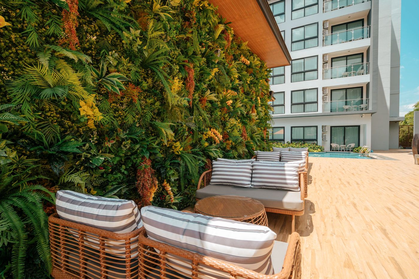 Wekata-Luxury-Terrace-9