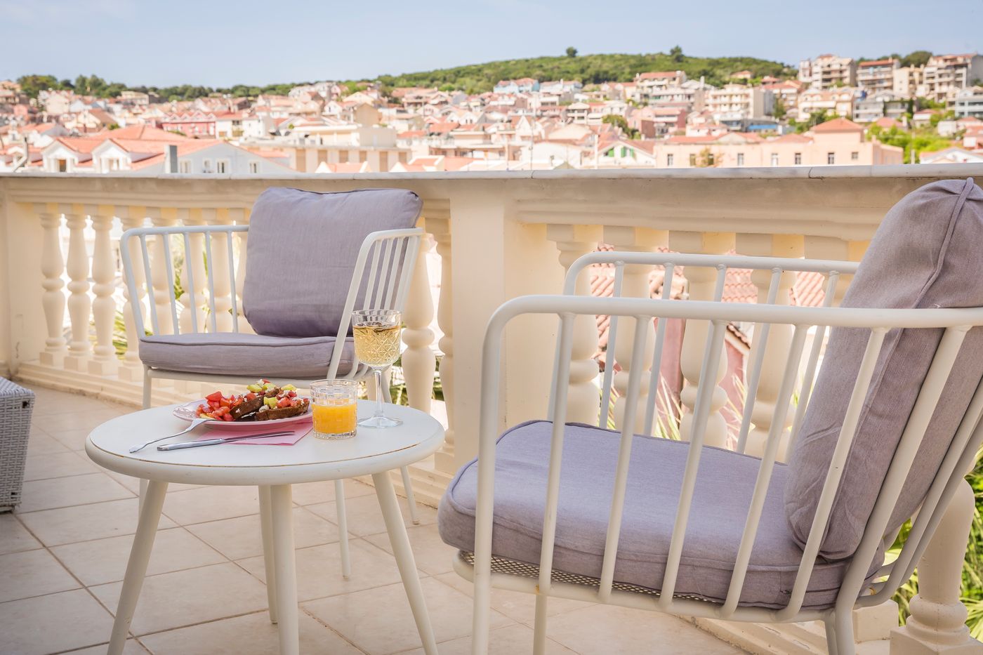 The-Alley-Hotel-Room-4