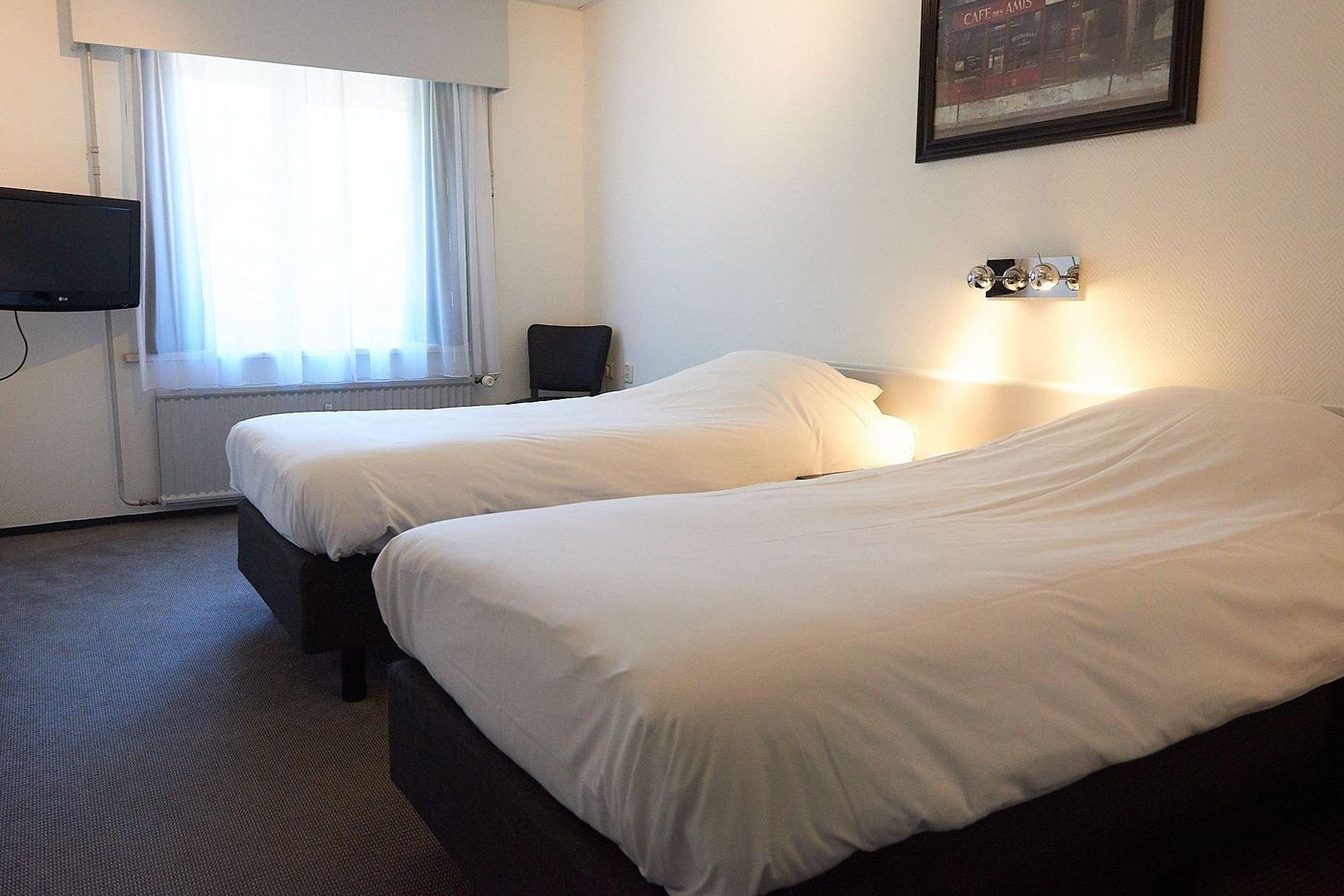 Hotel-De-Jonge-Heertjes-Room-14