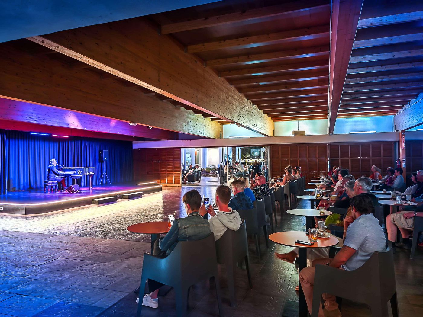 Barcelo-Santiago---Adults-Only-Bar-57