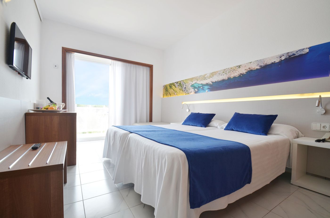 Azuline-Hotel-Bergantin-Room-24