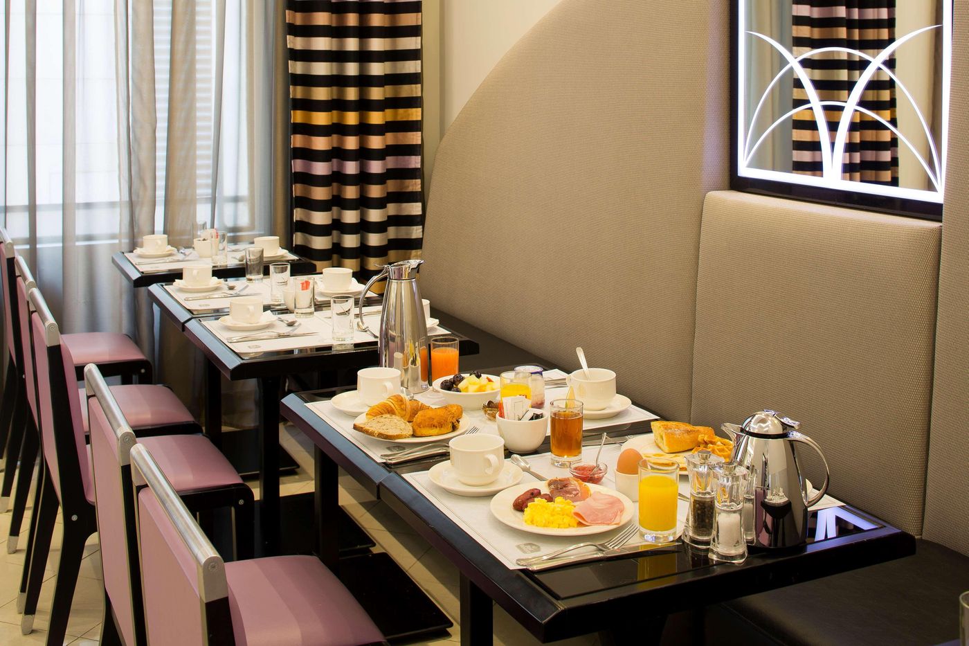 Best-Western-Premier-Mondial-Restaurant-58