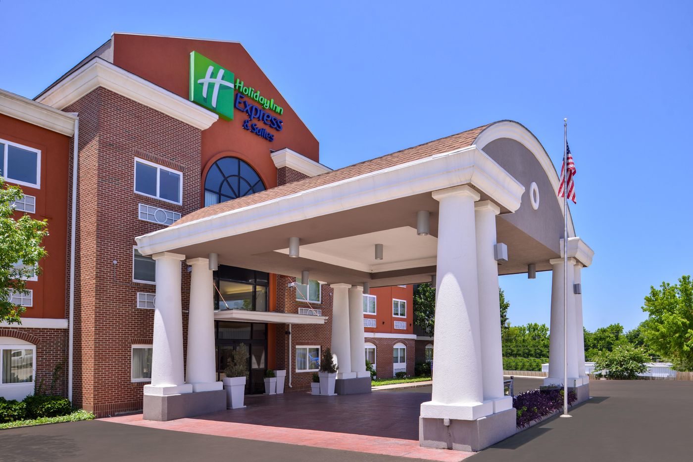 Holiday Inn Express & Suites Elgin-United States-Elgin-General view-2
