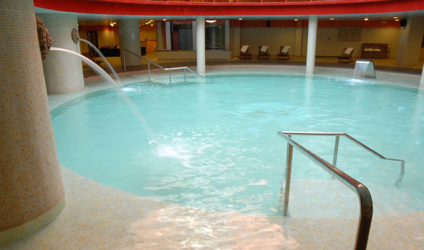 Holiday World Village