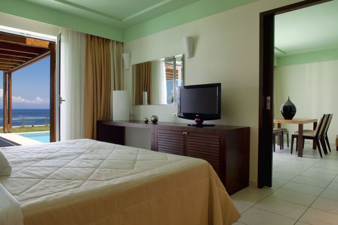 Louis-Apostolata-Island-Resort-Room-19