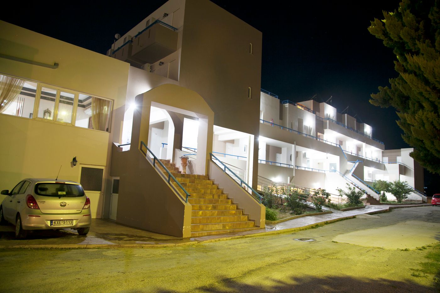 Athinoula-General-view-15