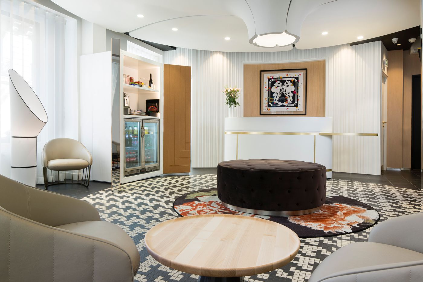 Hotel-Pastel-Paris-Lobby-2