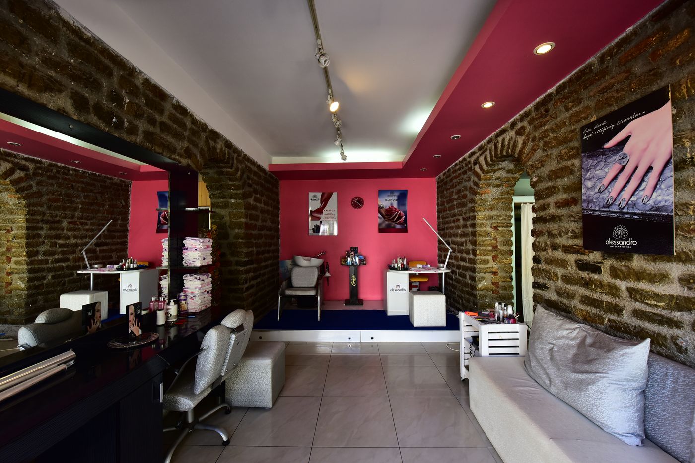 Parkim-Ayaz-Hotel-Sports-and-Entertainment-46