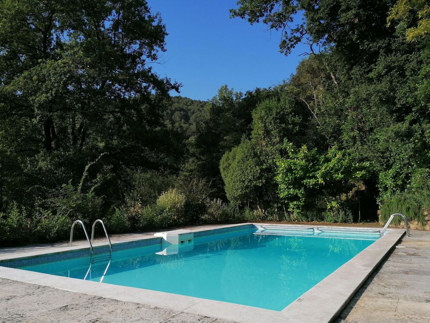 La-Sala-De-Camos-Sports-and-Entertainment-15