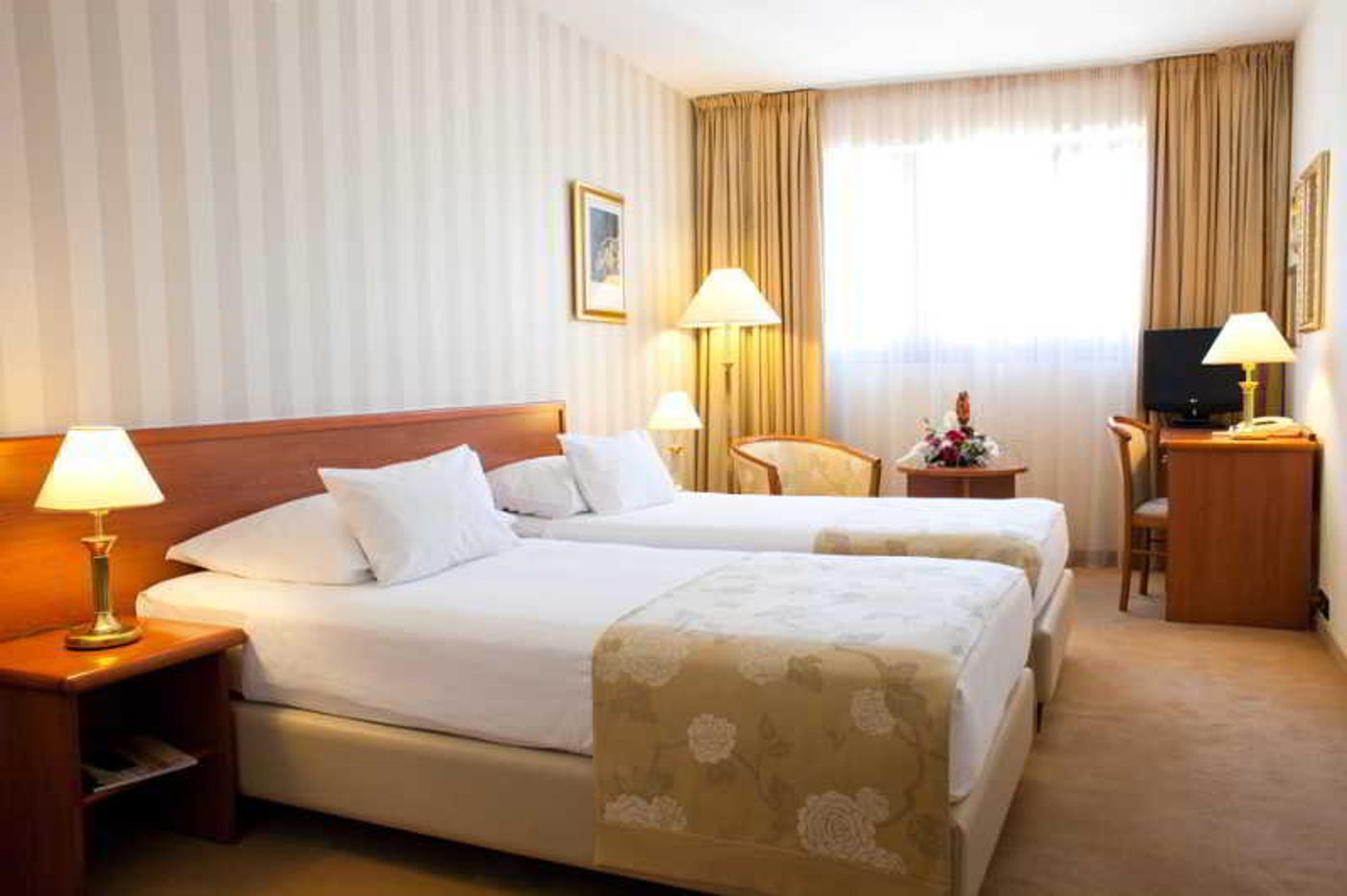 Globo-Hotel-Split-Room-5