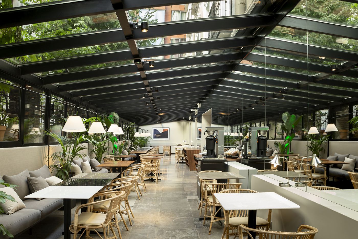 ICON-Embassy-Restaurant-2