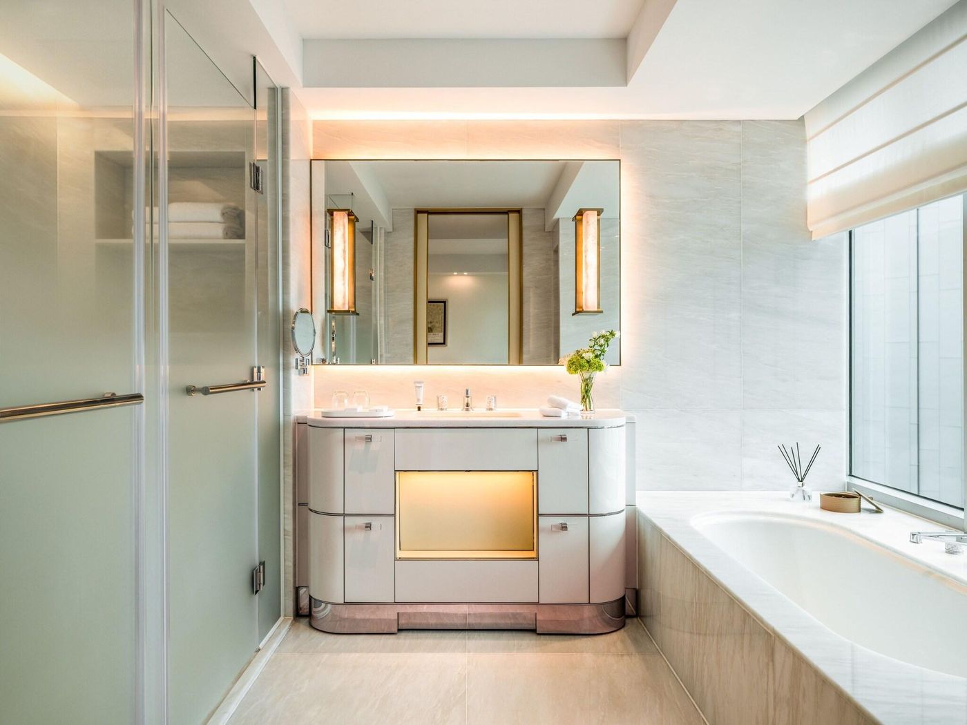 Lanson-Place-Causeway-Bay--Hong-Kong-Room-36