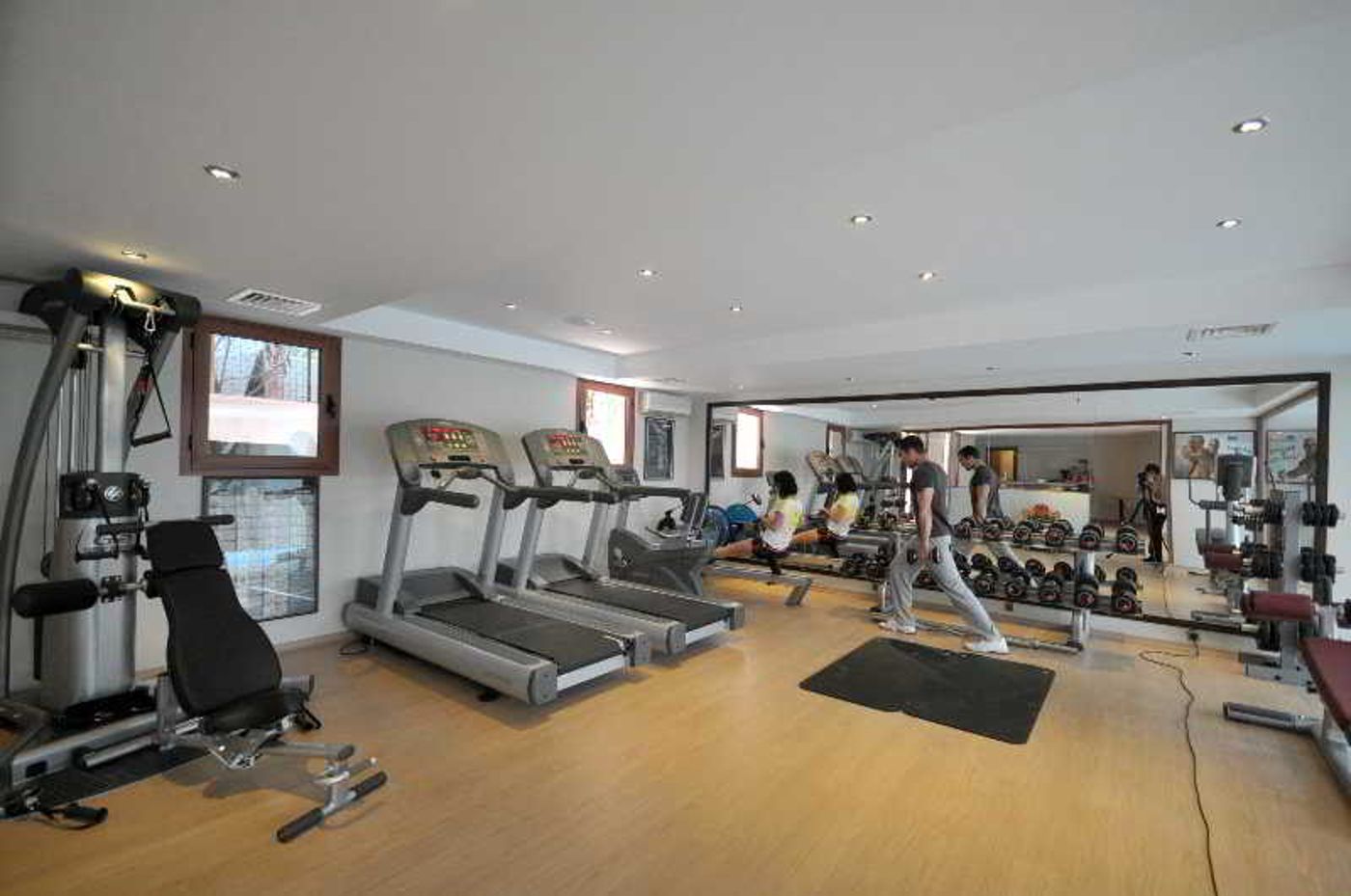 Pasabey-Hotel-Sports-and-Entertainment-16