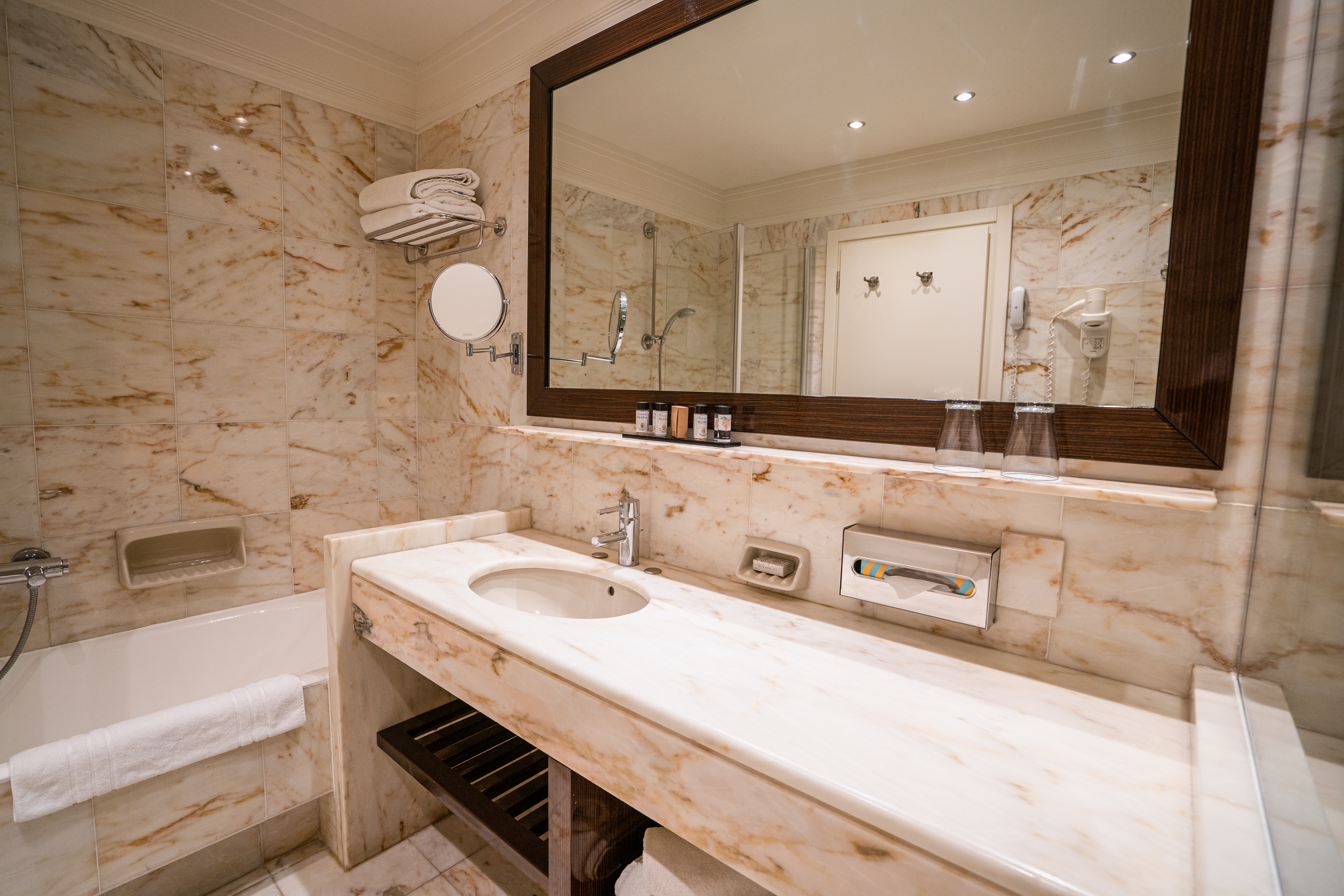 Princess-Resort-Room-40