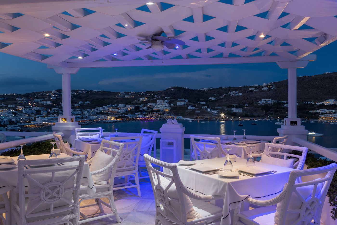 Kivotos-Hotel-Mykonos-Restaurant-24