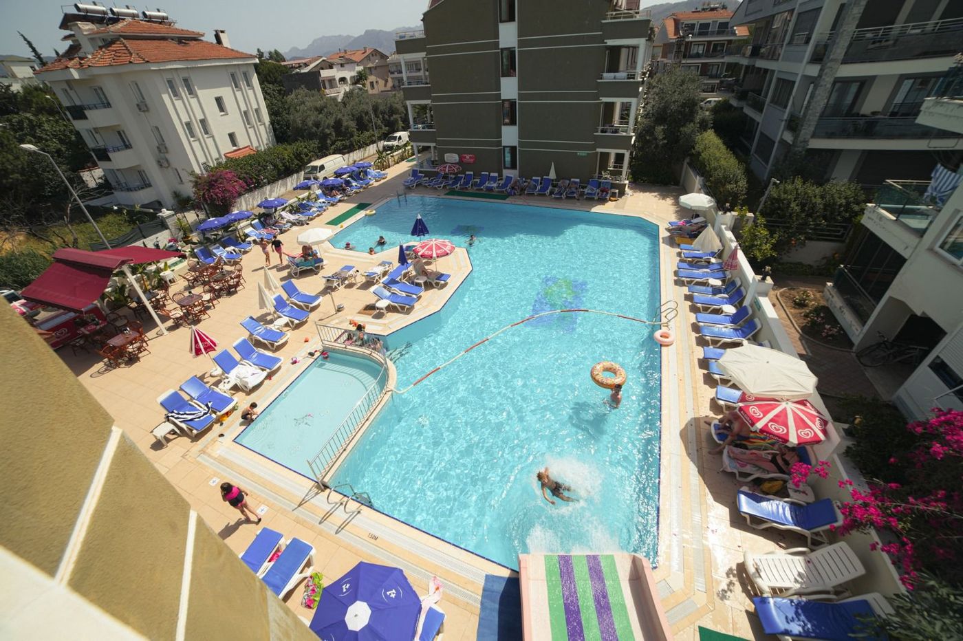 Candan-Apart-Hotel-Pool-1
