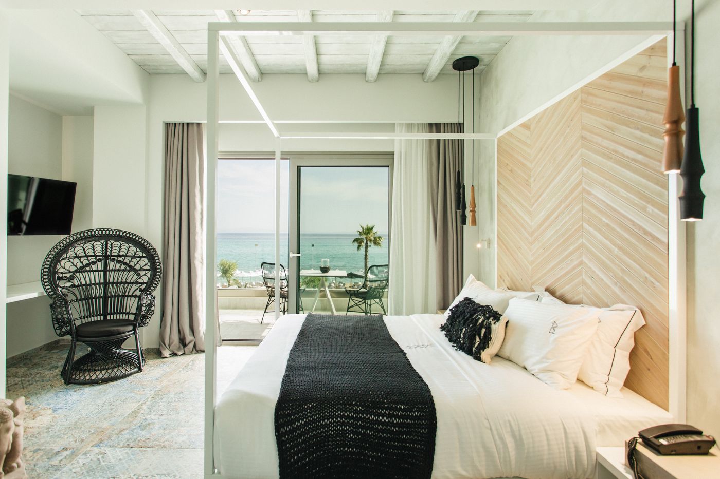 Blue Carpet Luxury Suites