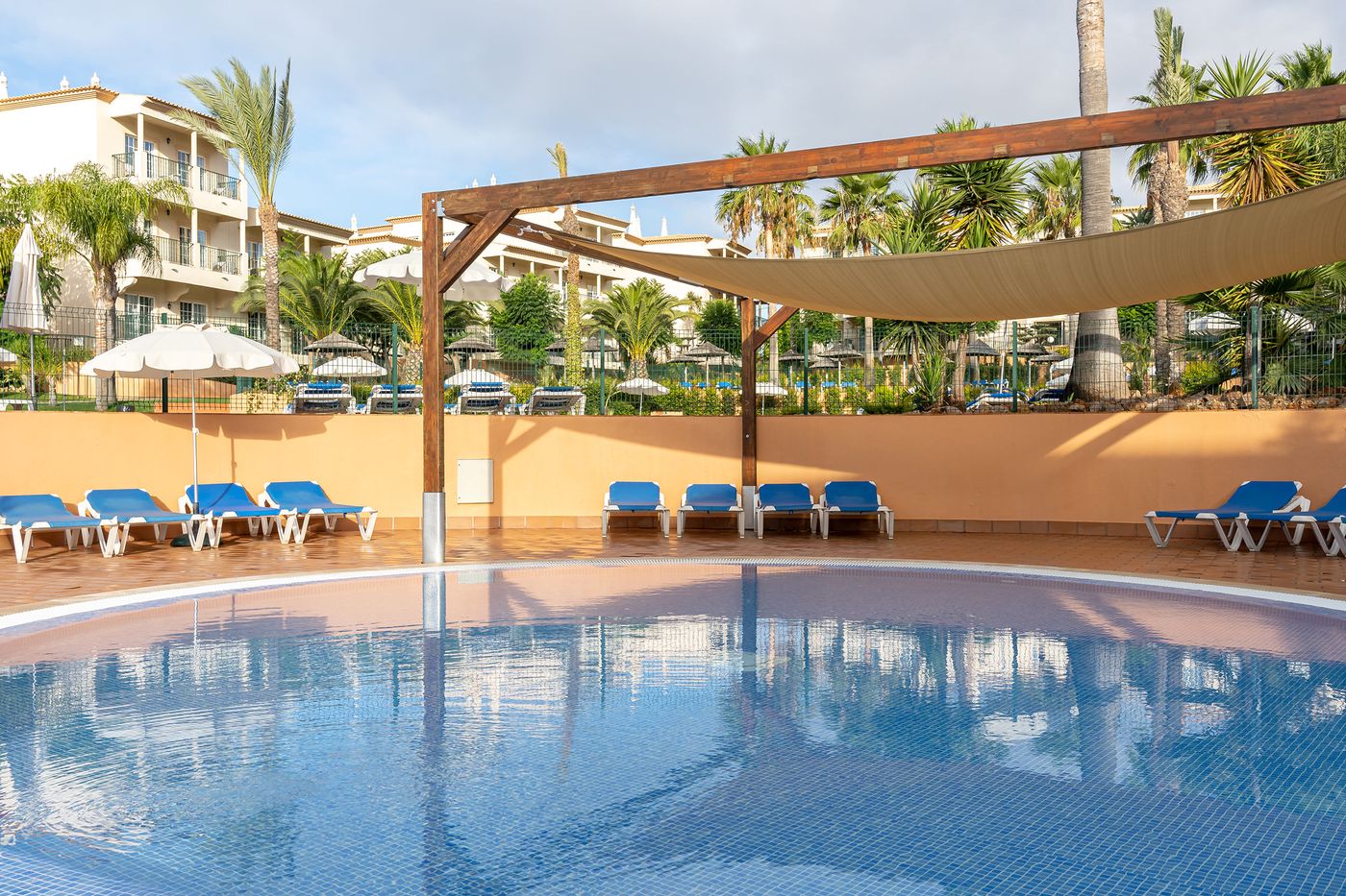 3HB-Clube-Humbria-Pool-3