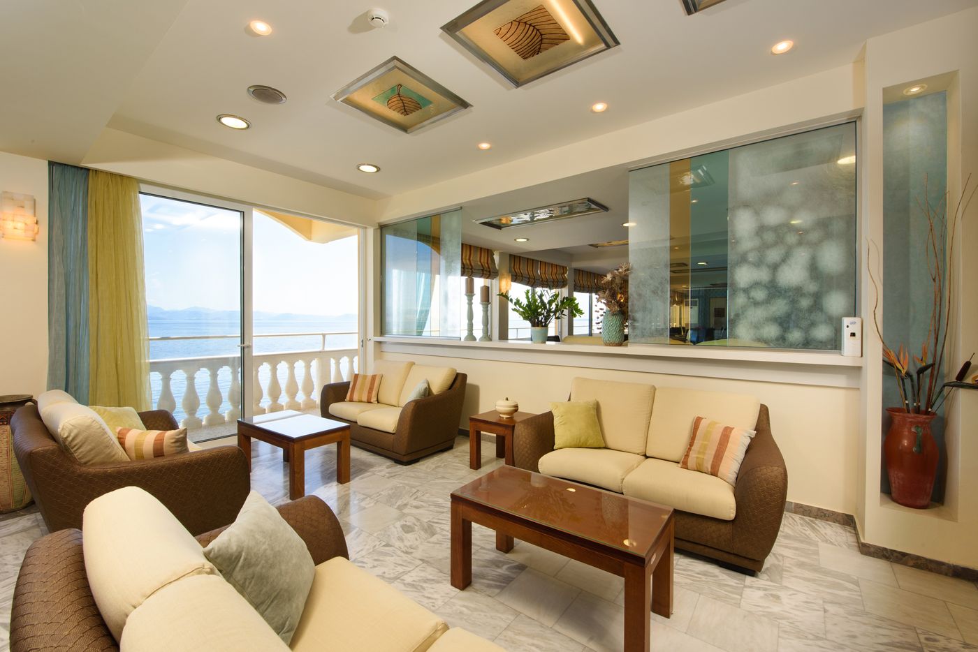 Pontikonissi-Lobby-52