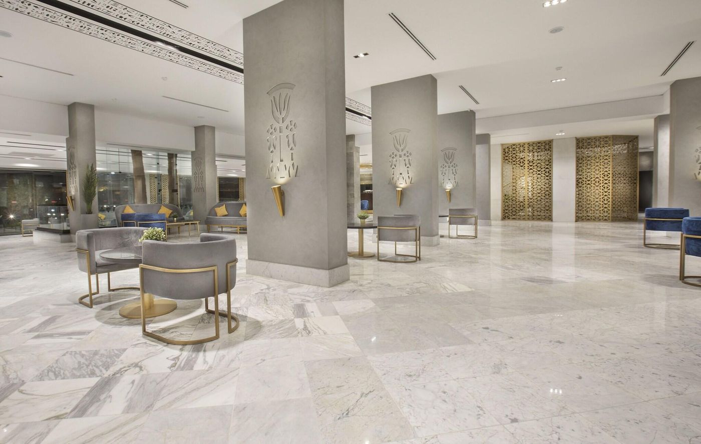 Pyramisa-Hotel-Luxor-Lobby-15