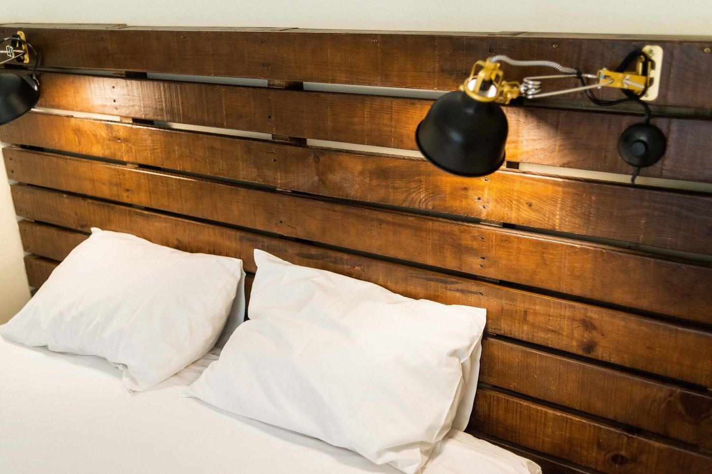 Sant-Jordi-Hostels-Lisbon-Room-43