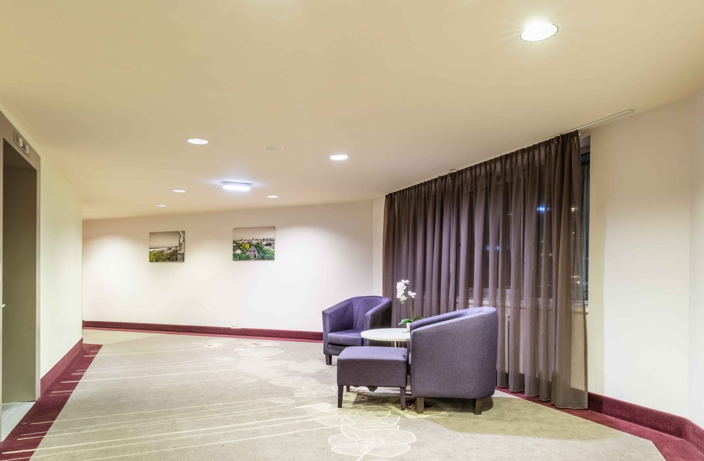 Plaza Premium Wien - Austria - VIENNA - Lobby - 4