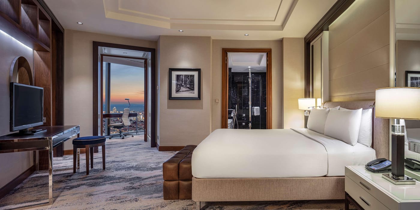 Hilton-Istanbul-Bomonti-Hotel---Conference-Centre-Room-40