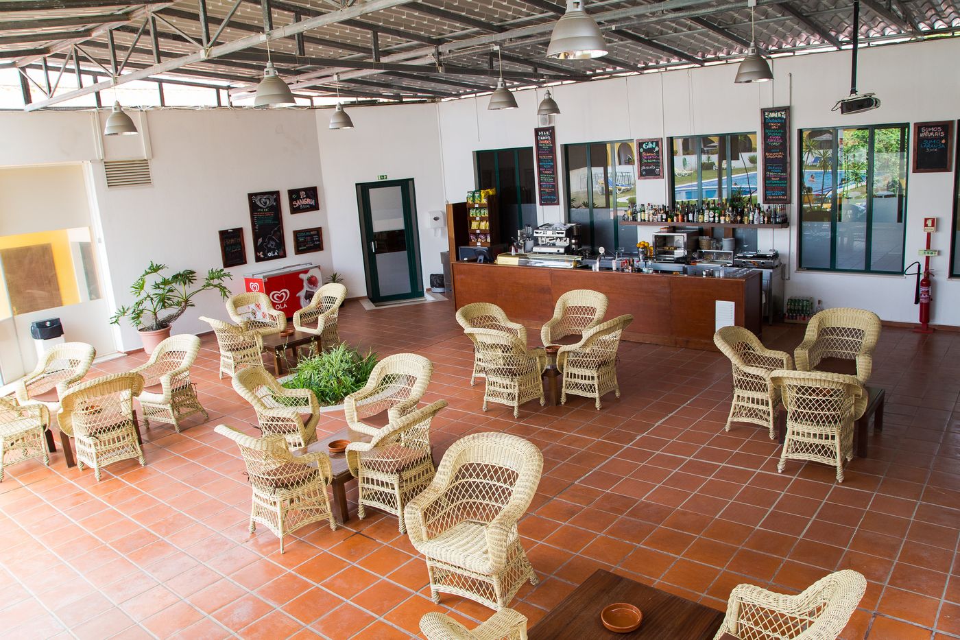 Dom-Fernando-Bar-7