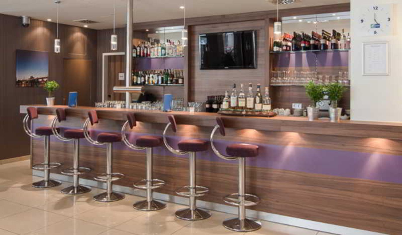 Premier Inn Nürnberg City Centre-Germany-Nuremberg-Bar-6