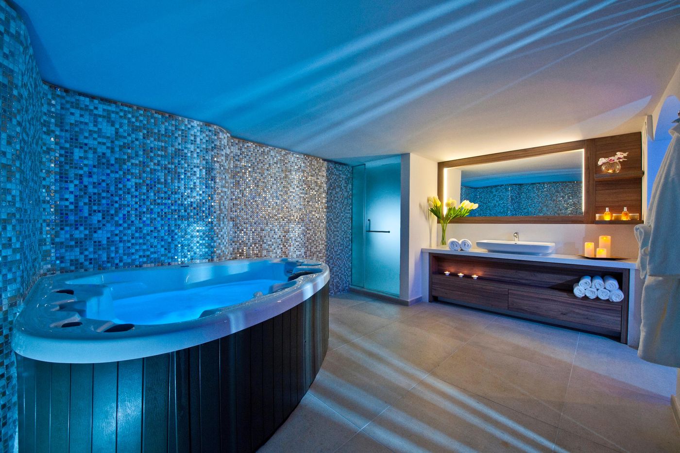 Hotel-Pernera-Beach-Sports-and-Entertainment-53