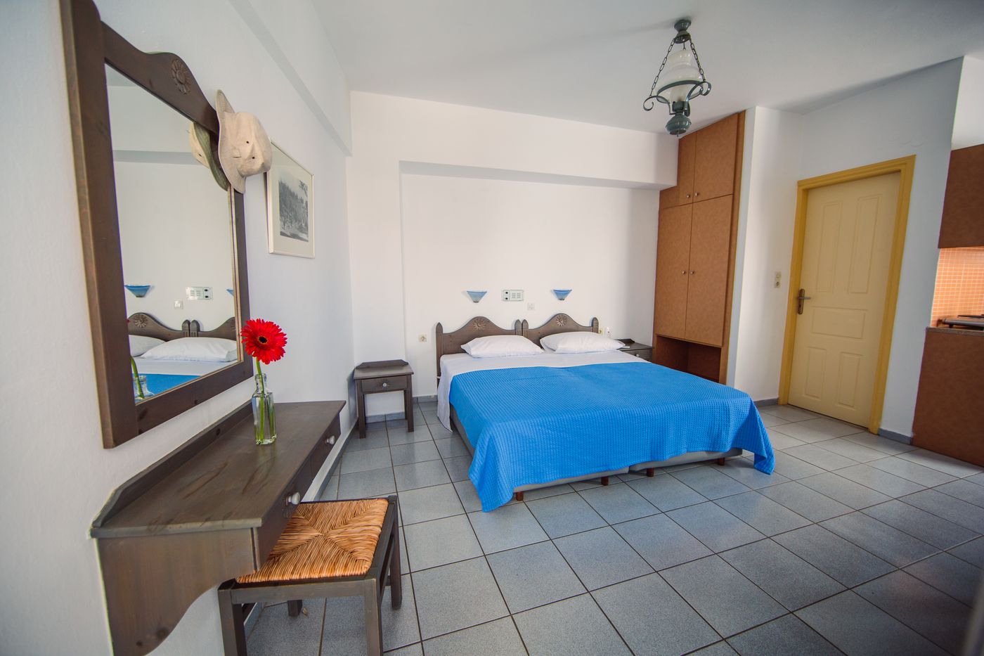 Hotel-Iliana-Panormos-Room-19