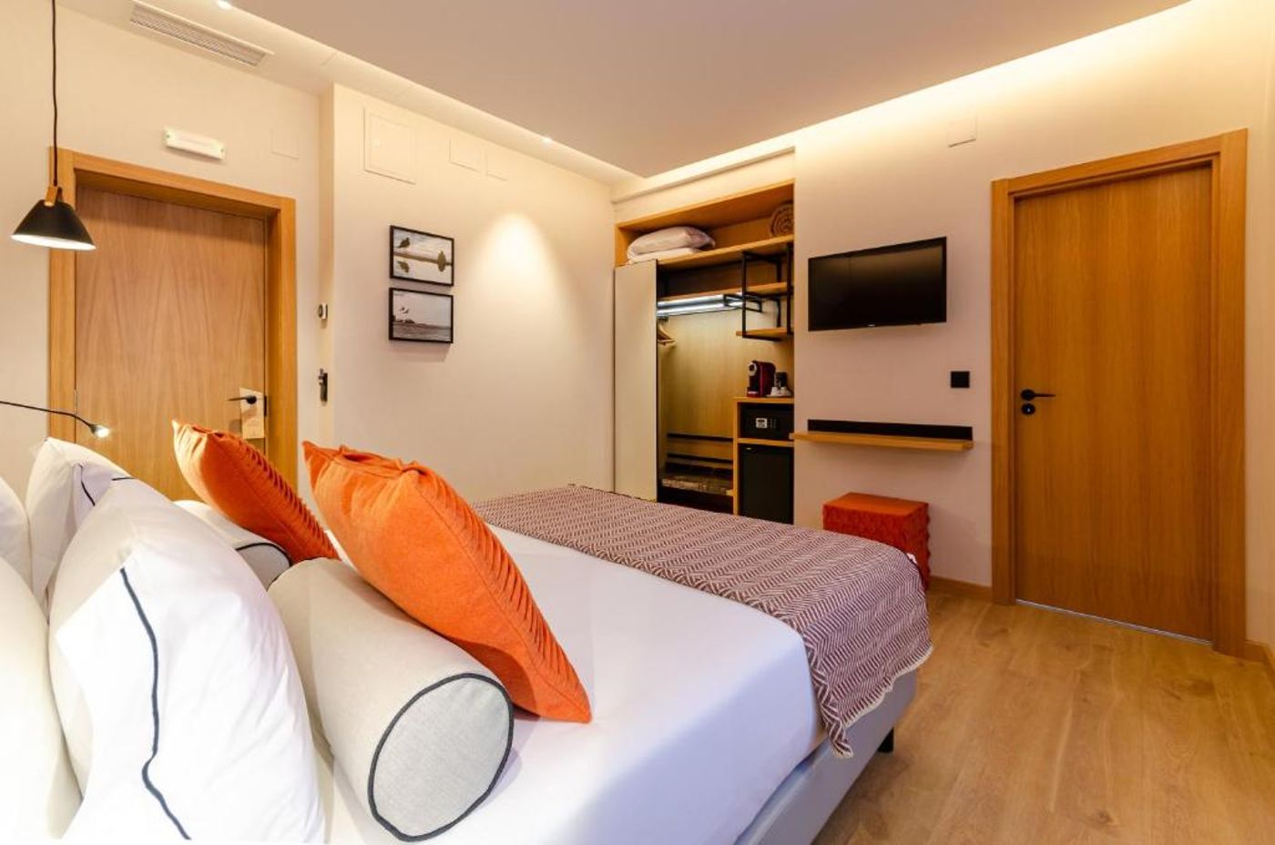 Rossio-Plaza-Hotel-Room-2