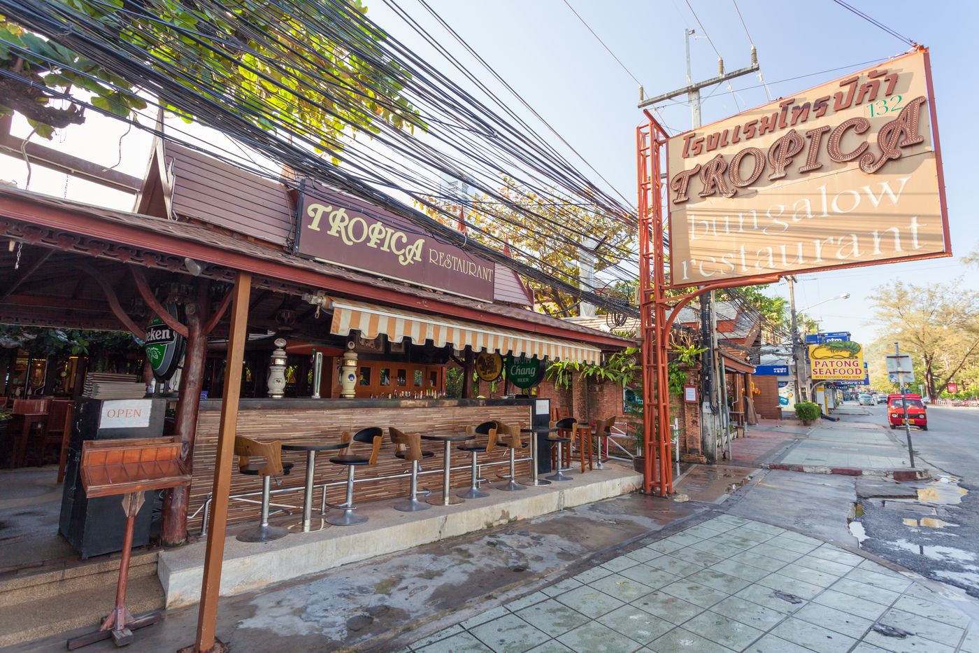 Tropica-Bungalow-Hotel-Bar-17