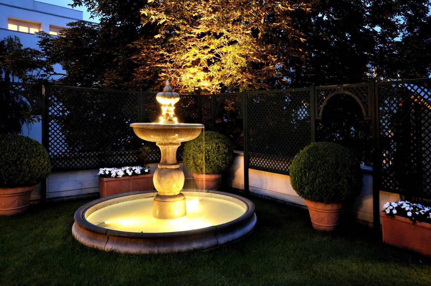 Ludwig-van-Beethoven-Terrace-18