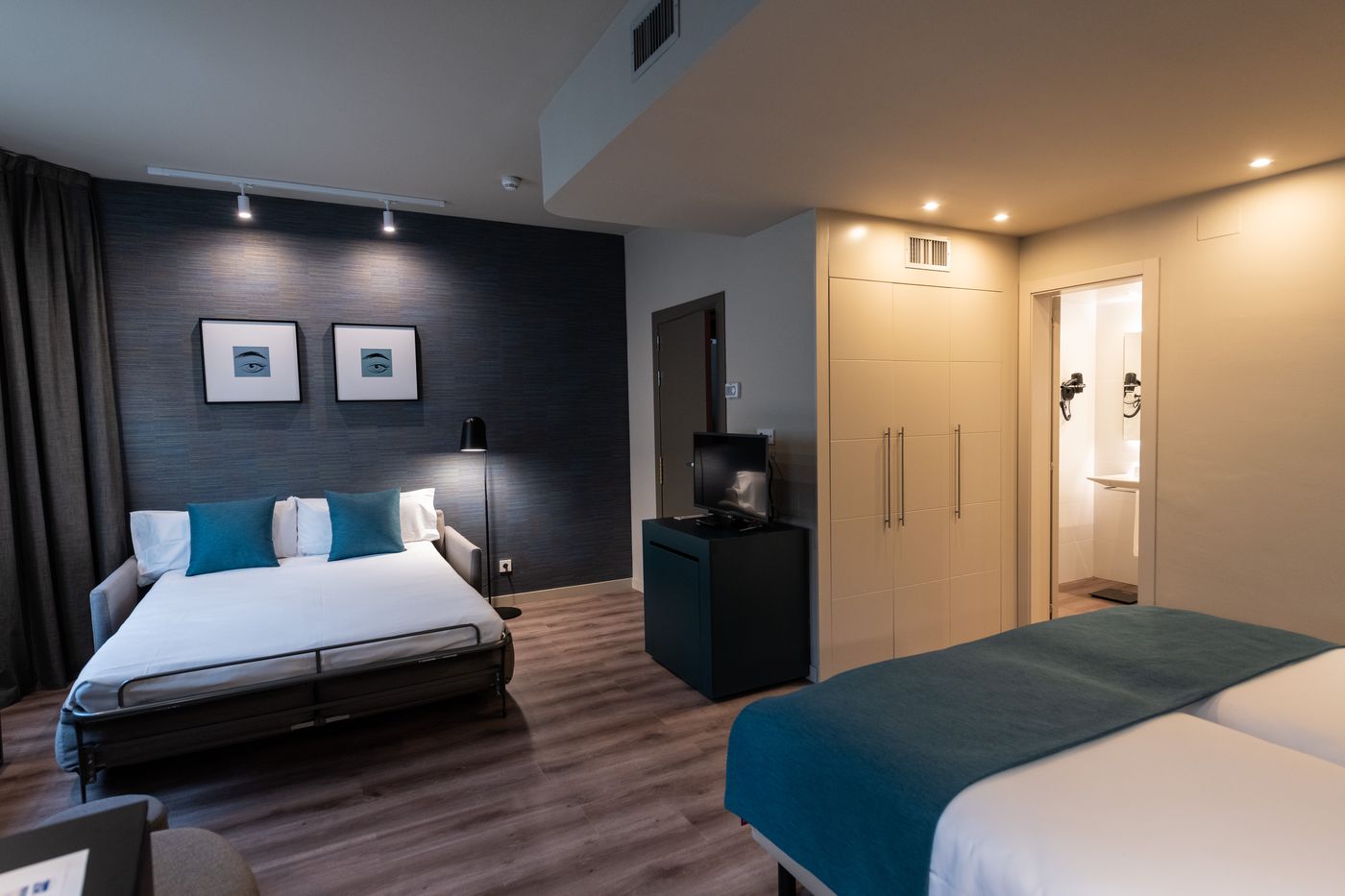 Atenea Rekord Suites-Spain-BARCELONA-Room-10
