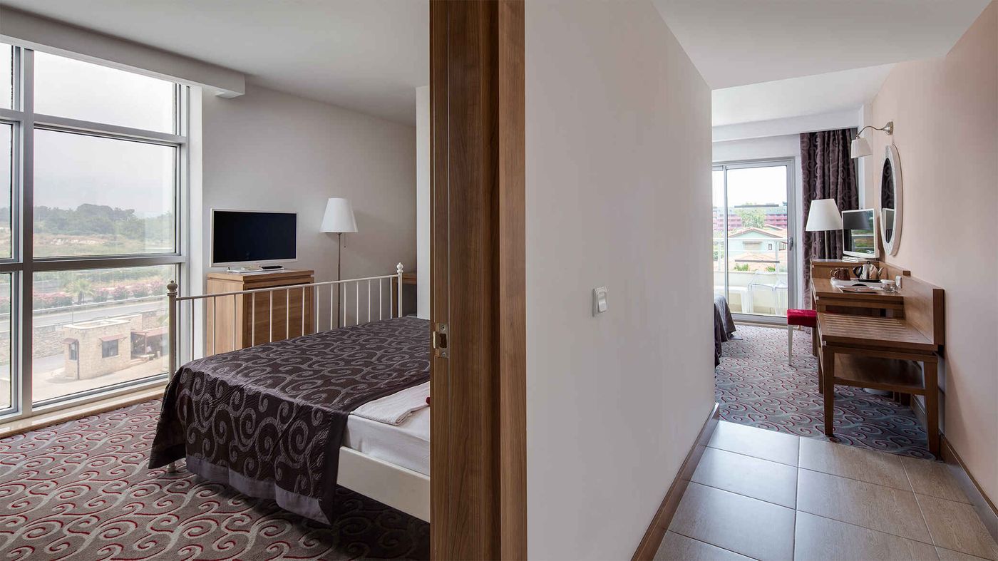 Galeri-Resort-Hotel-Room-21