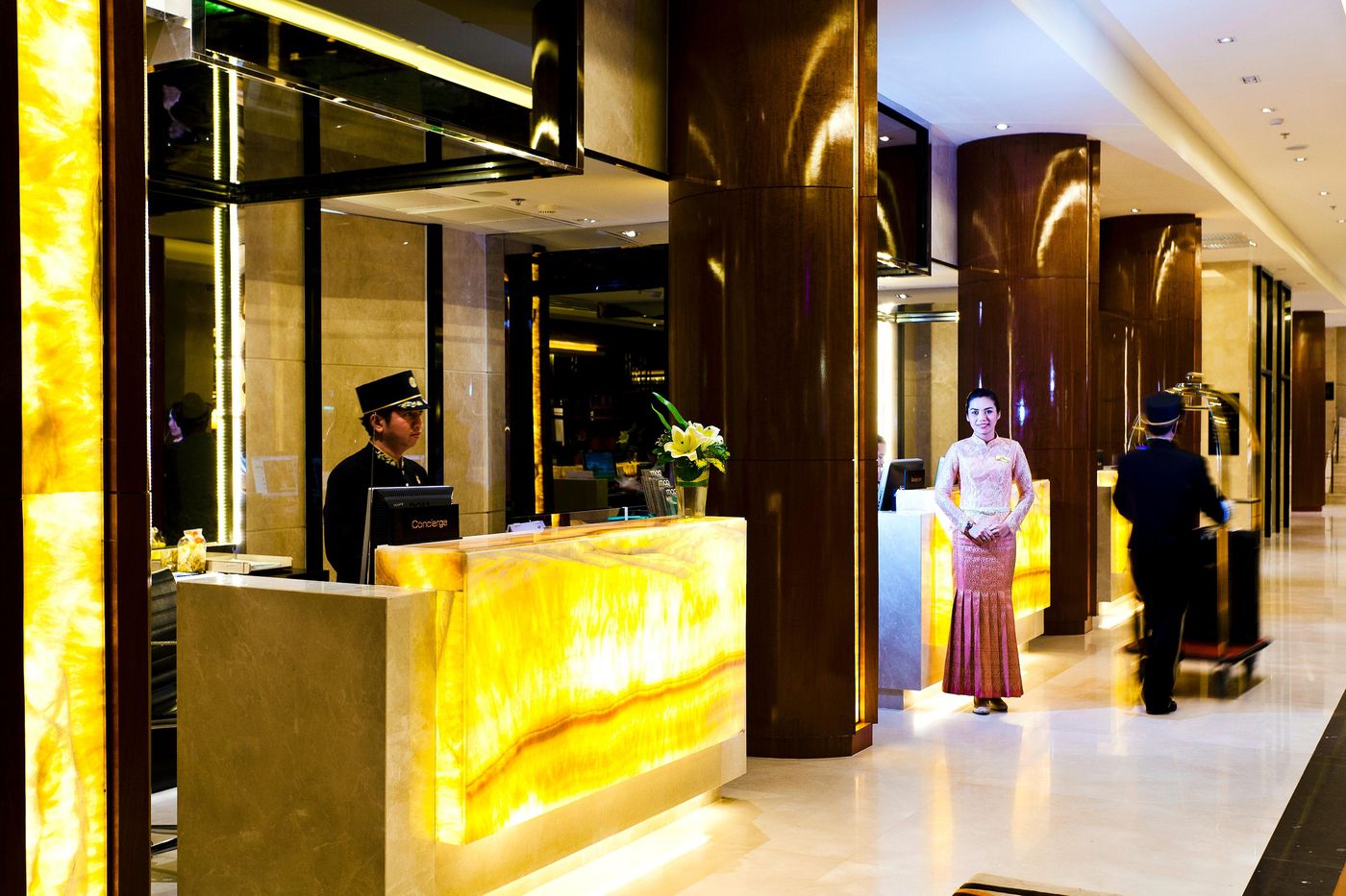 Royal-Princess-Larn-Luang-Bangkok-Lobby-23