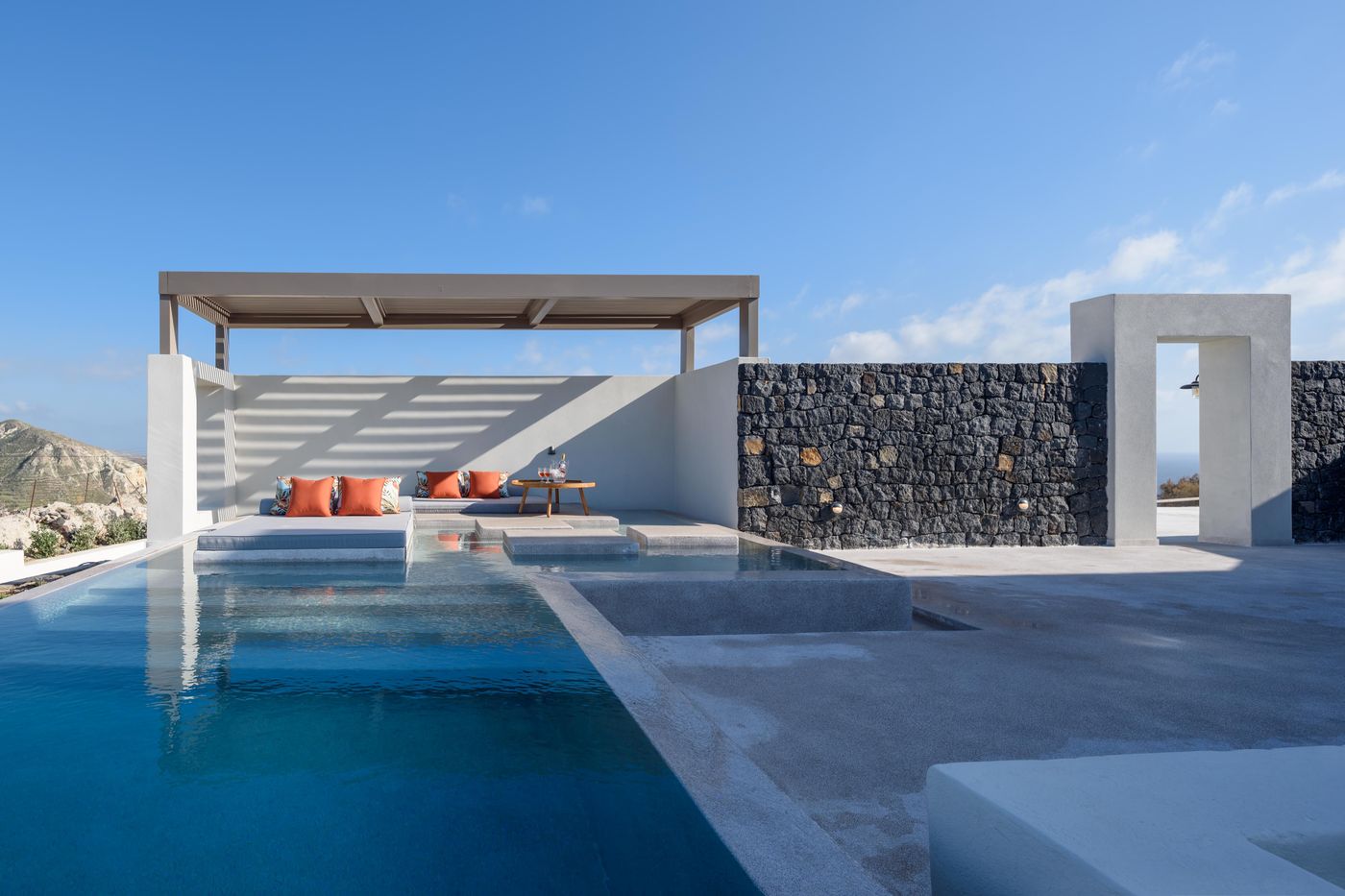 Potnia-Theron-Suites-Room-4