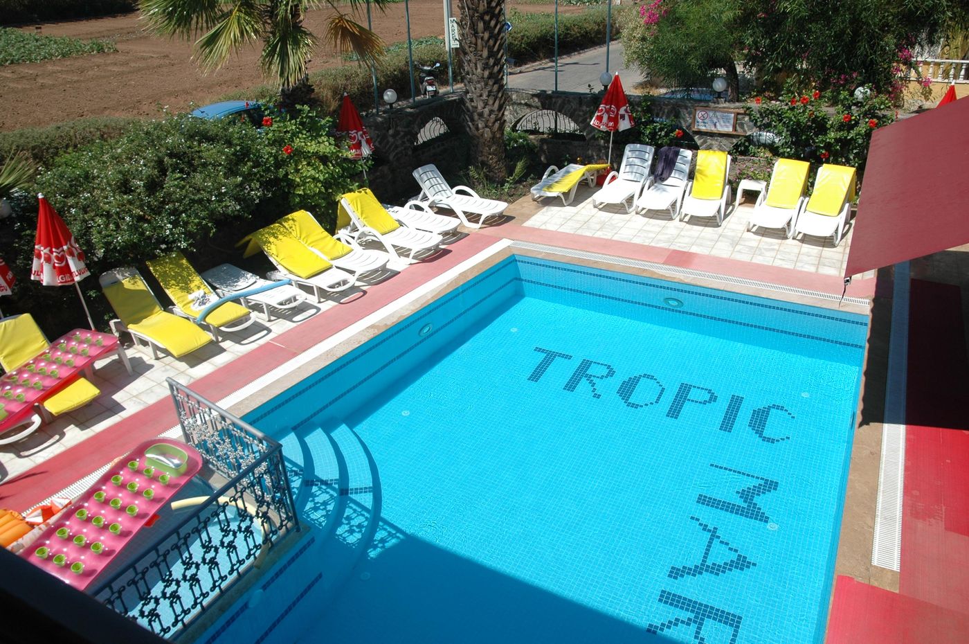 Tropic-Marina-Pool-6