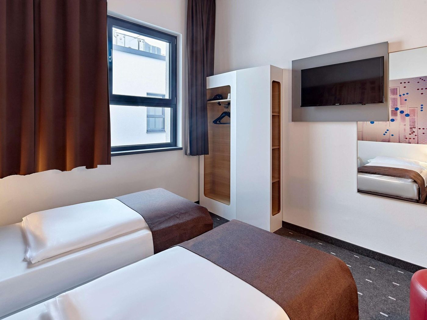 B-B-Hotel-Koln-Troisdorf-Room-25