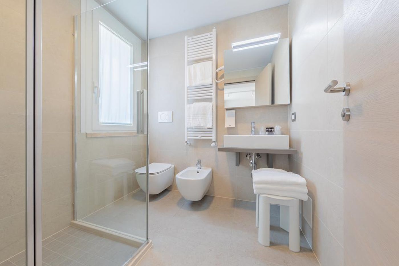 Hotel-Delfino-Room-32