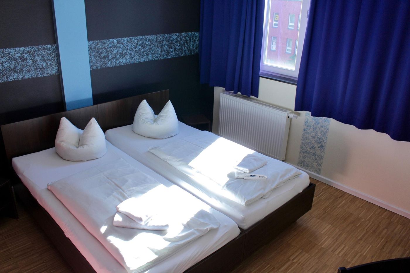 Holi-Hostel-Hotel-Room-9