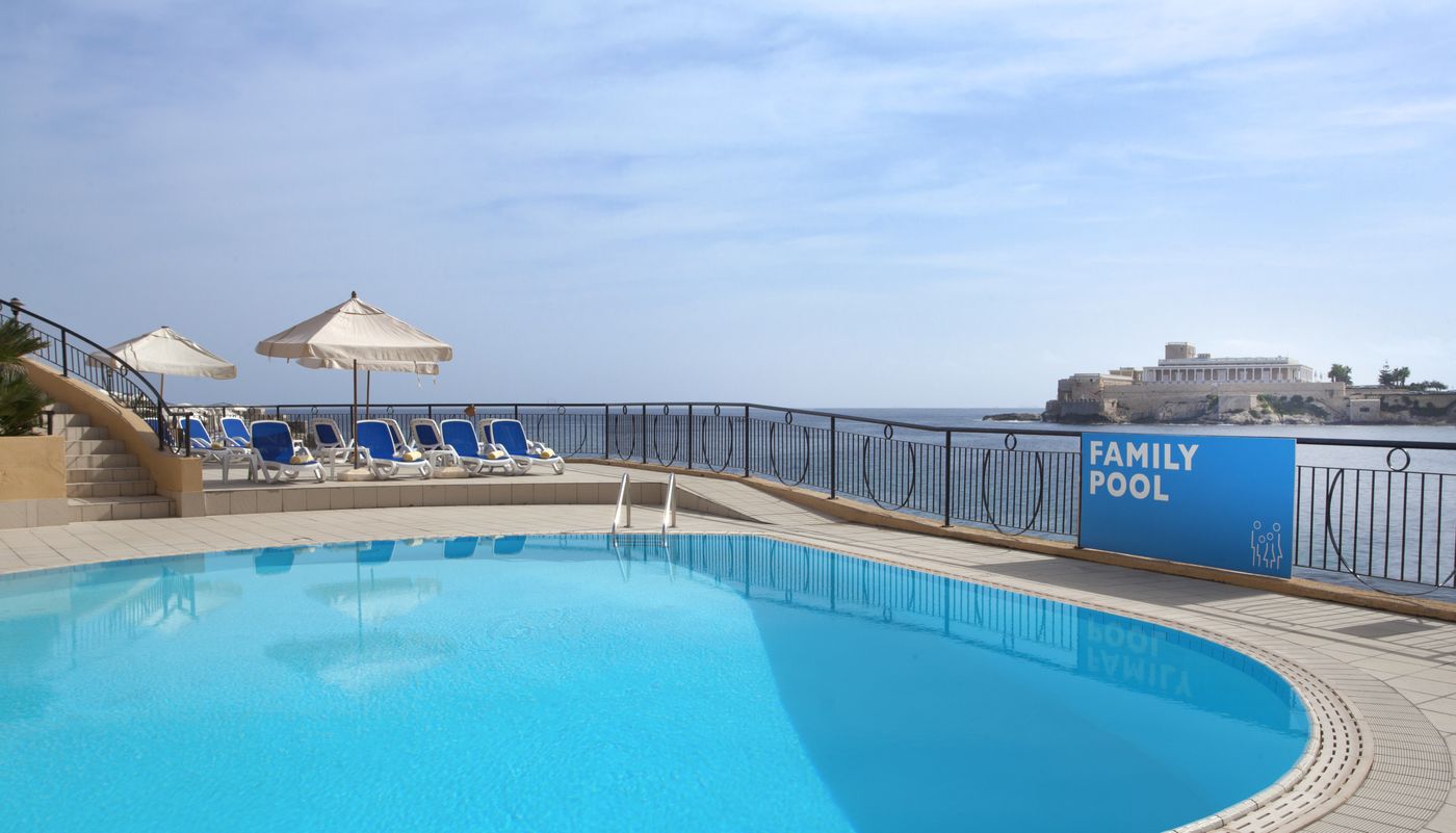 Verdi-St--George-s-Bay-Marina-Pool-3