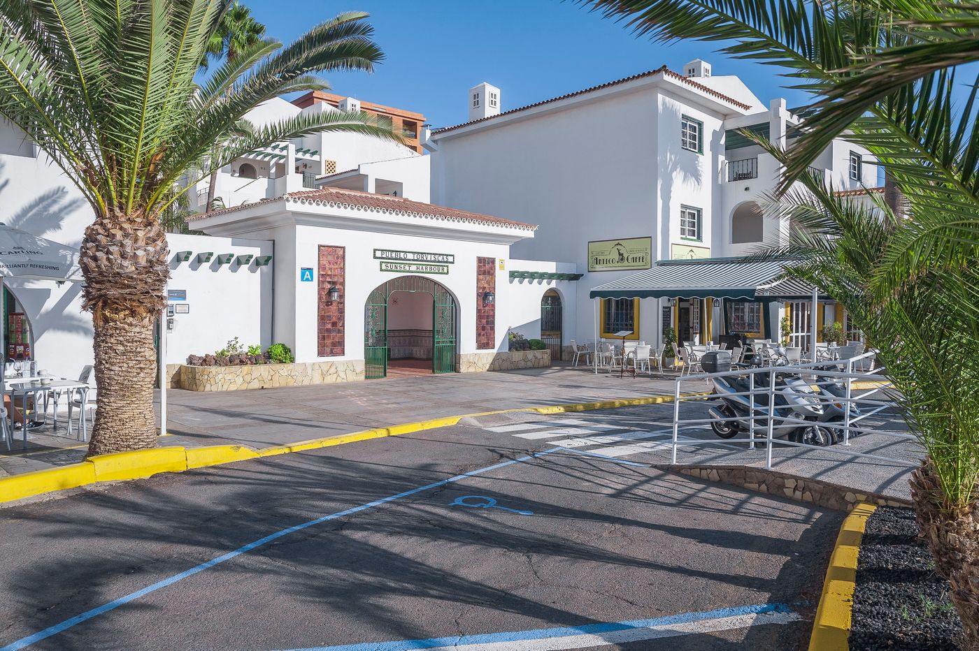 Sunset-Harbour-Club-General-view-15