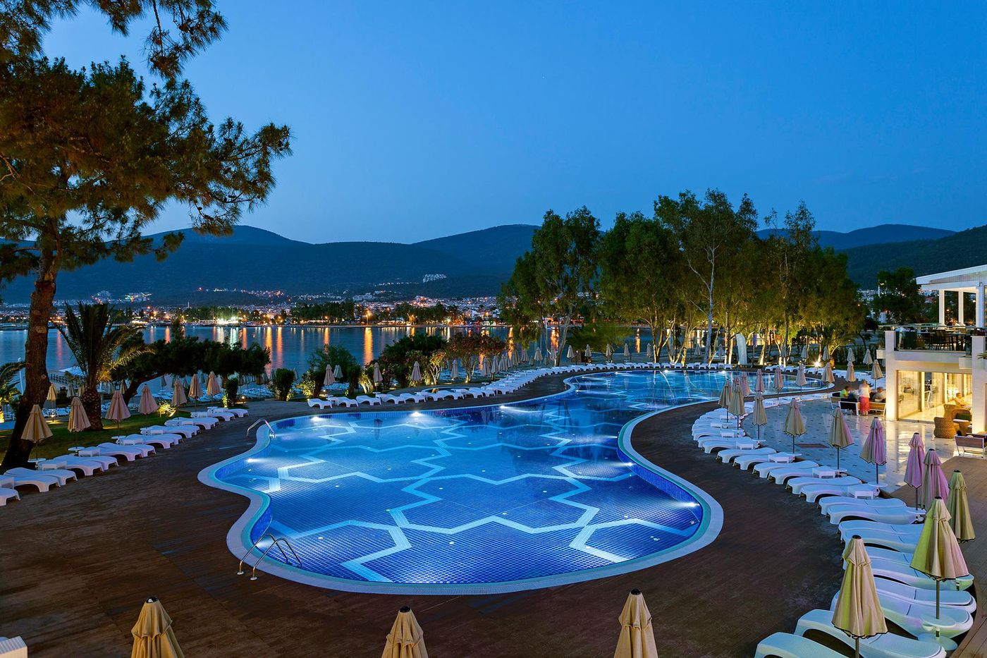 Long Beach Club Nature 09