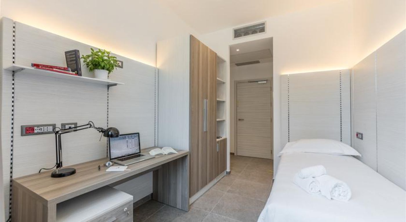 Camplus-Guest-Roma-Room-2