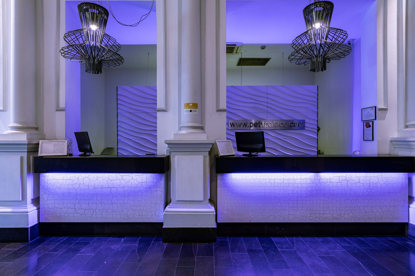 Petit-Palace-Savoy-Alfonso-XII-Lobby-18