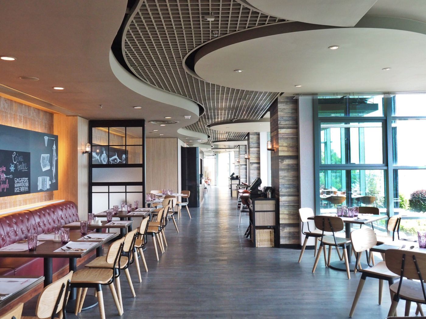 Grand-Bay-View-Hotel-Restaurant-11