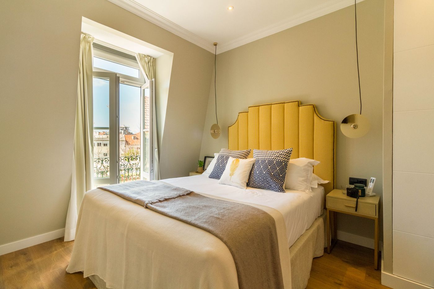 Bairro-Alto-Suites-Room-3